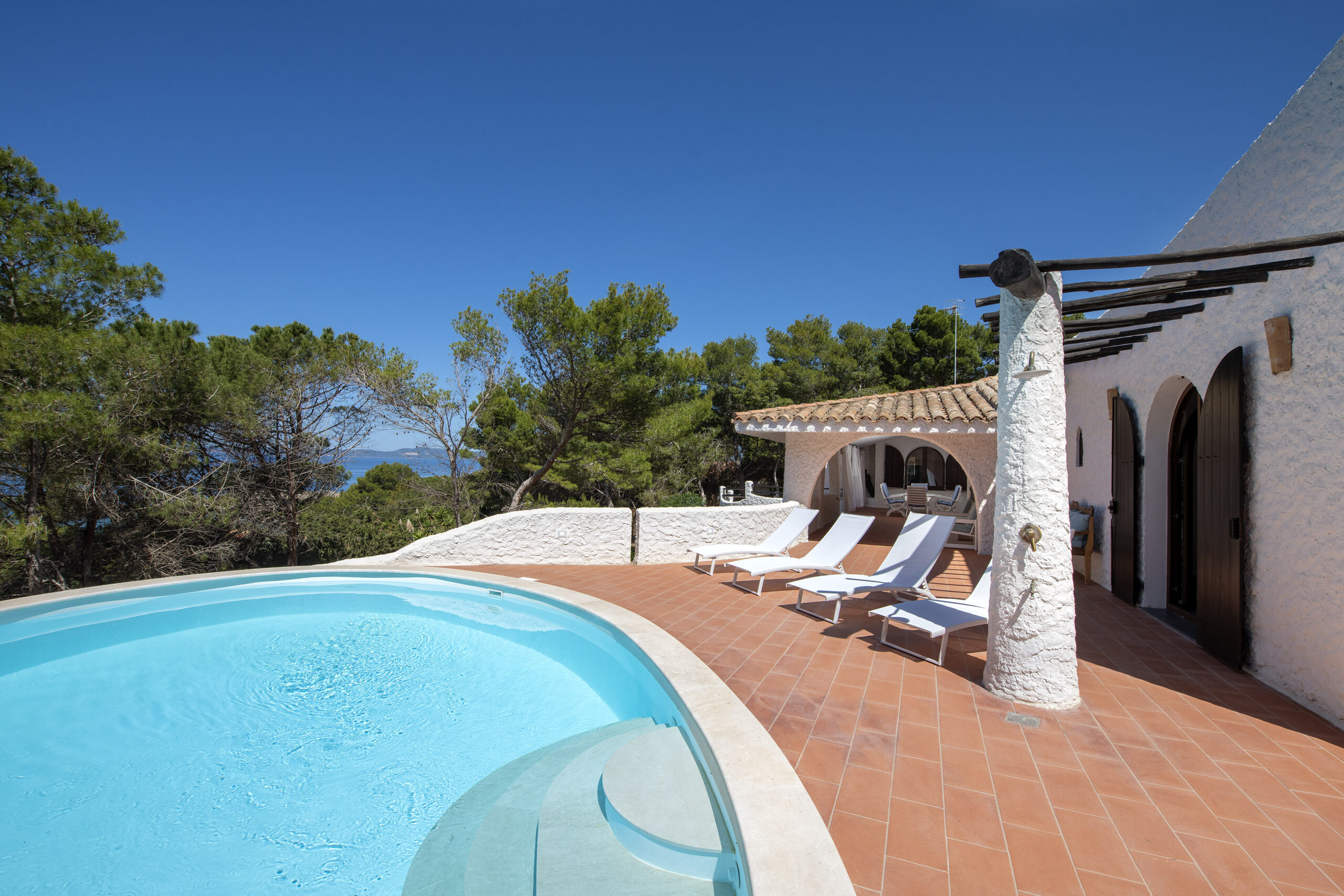 Piscina e mare — Villa Eliana